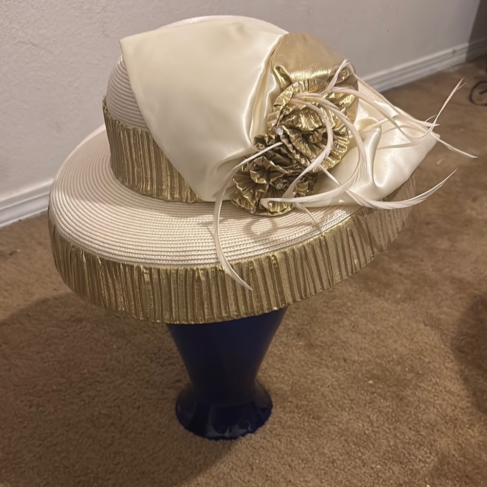 Elegant Cream and Gold Wide-Brim Hat